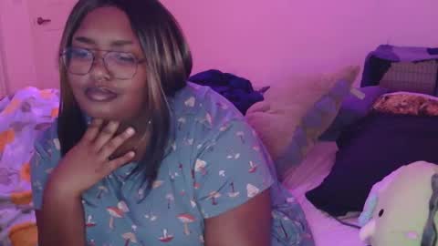 Misstrezzkristina online show from 10/06/25, 09:56
