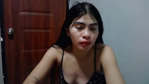 Snapshot of missunknownxoxo chatting on 07/17/26, 01:34 sofia online show from 07/17/26, 01:34