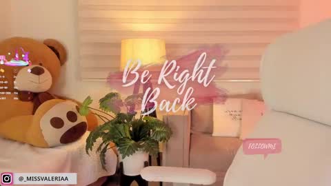 Valeria Davila online show from 03/11/25, 02:10