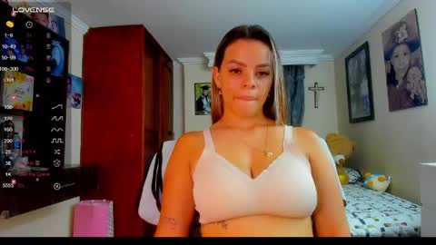 missvalery1 online show from 04/27/26, 11:14