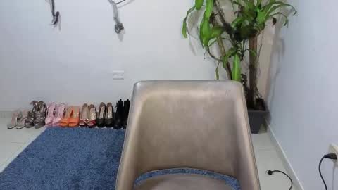 IG MISSVENUSS1 online show from 10/27/25, 05:00