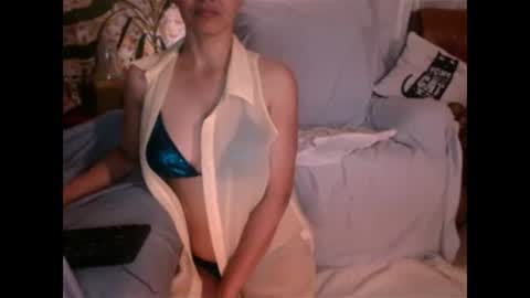 Snapshot of misswid chatting on 03/10/25, 09:32 Misswid online show from 03/10/25, 09:32