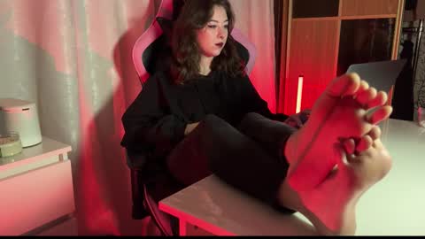 misswishh online show from 10/03/25, 05:54