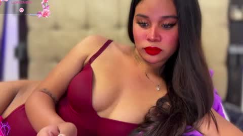 Miss. Thalia online show from 07/05/26, 02:57