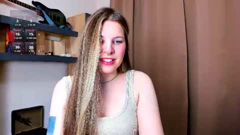Snapshot of missyourann chatting on 06/14/26, 06:10 Anya online show from 06/14/26, 06:10