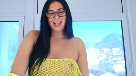 missyscarlet online show from 04/15/26, 05:03