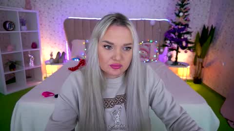 missyymarty online show from 12/18/25, 08:53