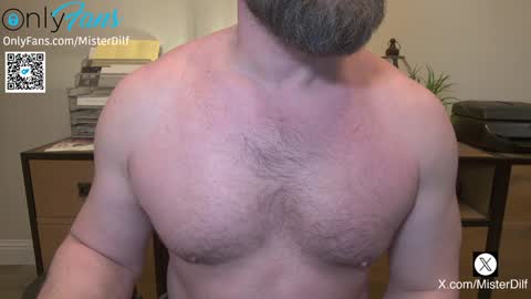 Snapshot of mister_dilf chatting on 01/24/25, 12:09 MISTER DILF online show from 01/24/25, 12:09