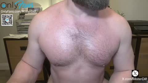 Snapshot of mister_dilf chatting on 03/04/25, 09:54 MISTER DILF online show from 03/04/25, 09:54