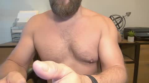 Snapshot of mister_dilf chatting on 10/05/25, 01:31 MISTER DILF online show from 10/05/25, 01:31