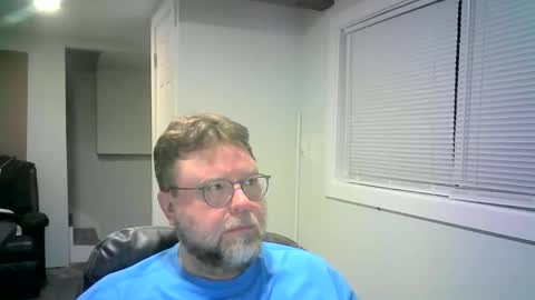 Snapshot of mister_happy567 chatting on 05/24/26, 06:29 Mr. Happy online show from 05/24/26, 06:29