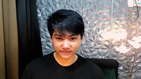 Snapshot of mister_officer chatting on 12/13/24, 12:53 SAINT SACHI will make your day online show from 12/13/24, 12:53