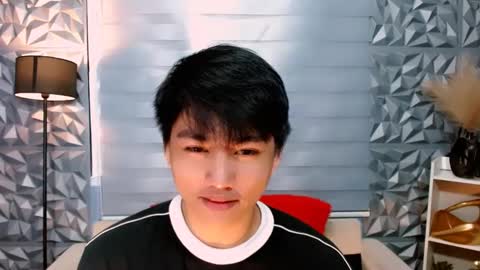 Snapshot of mister_officer chatting on 12/20/24, 03:58 SAINT SACHI will make your day online show from 12/20/24, 03:58