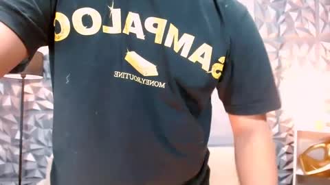 Snapshot of mister_officer chatting on 01/17/25, 08:24 SAINT SACHI will make your day online show from 01/17/25, 08:24