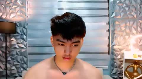 Snapshot of mister_officer chatting on 02/05/25, 04:36 SAINT SACHI will make your day online show from 02/05/25, 04:36