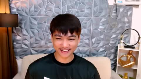 Snapshot of mister_officer chatting on 02/22/25, 04:18 SAINT SACHI will make your day online show from 02/22/25, 04:18