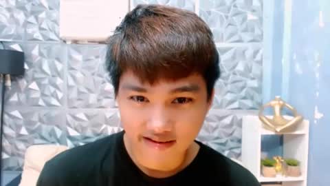 Snapshot of mister_officer chatting on 10/30/25, 02:02 SAINT SACHI will make your day online show from 10/30/25, 02:02