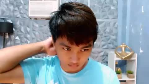 Snapshot of mister_officer chatting on 11/02/25, 10:34 SAINT SACHI will make your day online show from 11/02/25, 10:34