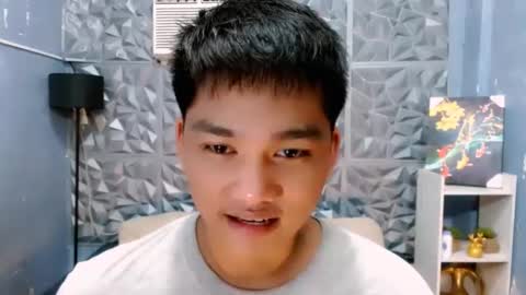 Snapshot of mister_officer chatting on 11/11/25, 12:05 SAINT SACHI will make your day online show from 11/11/25, 12:05