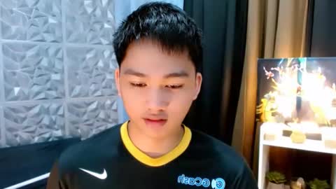 Snapshot of mister_officer chatting on 12/14/25, 09:25 SAINT SACHI will make your day online show from 12/14/25, 09:25