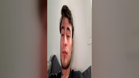 mister_raven online show from 06/19/26, 05:34