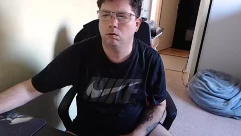 mistercoeur online show from 02/14/25, 04:31