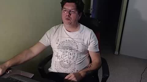 mistercoeur online show from 12/21/25, 08:21