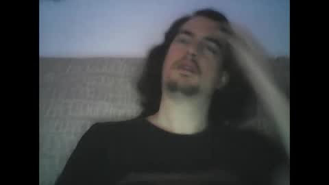 Snapshot of misterice93 chatting on 01/03/25, 05:31 MrWhite08 online show from 01/03/25, 05:31