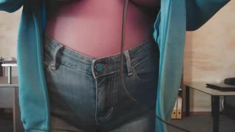 Brina online show from 12/08/24, 11:03