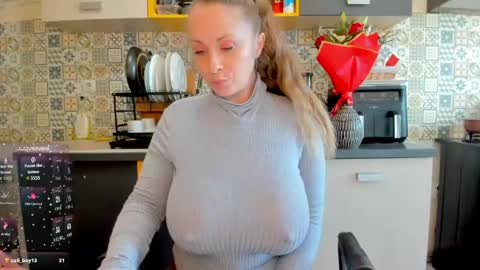 Brina online show from 04/22/26, 07:00