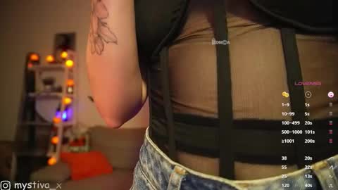 Hi everyone Im Tina online show from 10/30/25, 03:35