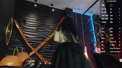 Darsy online show from 10/30/25, 02:07