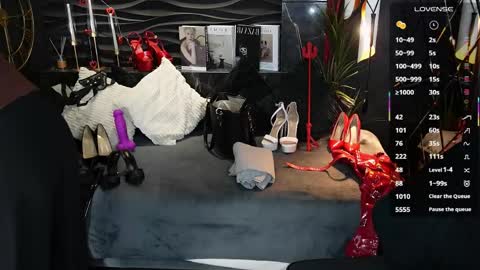 Darsy online show from 04/14/26, 02:01