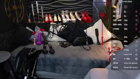 Snapshot of mistress_darsy chatting on 06/09/26, 01:45 Darsy online show from 06/09/26, 01:45