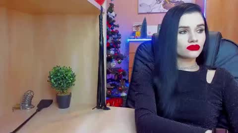 Snapshot of mistress_kristi chatting on 12/08/24, 08:25 Mistress Kristi online show from 12/08/24, 08:25