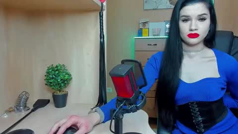 Snapshot of mistress_kristi chatting on 01/21/25, 06:45 Mistress Kristi online show from 01/21/25, 06:45