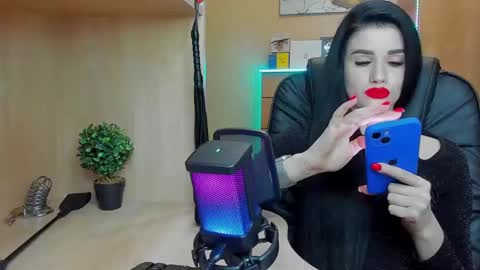 Snapshot of mistress_kristi chatting on 01/27/25, 06:41 Mistress Kristi online show from 01/27/25, 06:41