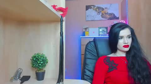 Snapshot of mistress_kristi chatting on 02/14/25, 09:53 Mistress Kristi online show from 02/14/25, 09:53