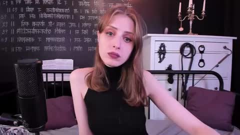 Snapshot of mistress_marlene chatting on 12/21/24, 06:34 Mistress Marlene online show from 12/21/24, 06:34