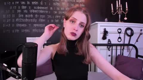 Snapshot of mistress_marlene chatting on 01/05/25, 04:16 Mistress Marlene online show from 01/05/25, 04:16