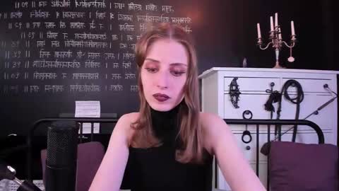 Snapshot of mistress_marlene chatting on 01/18/25, 12:26 Mistress Marlene online show from 01/18/25, 12:26