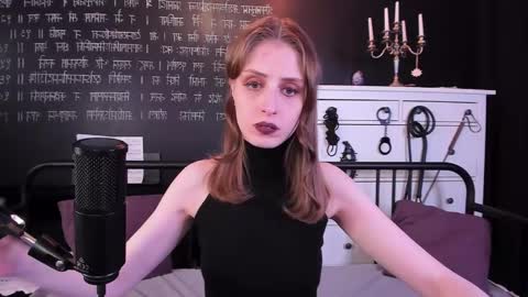 Snapshot of mistress_marlene chatting on 01/26/25, 04:09 Mistress Marlene online show from 01/26/25, 04:09