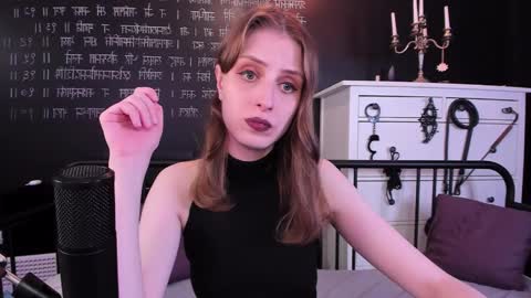 Snapshot of mistress_marlene chatting on 02/09/25, 03:23 Mistress Marlene online show from 02/09/25, 03:23