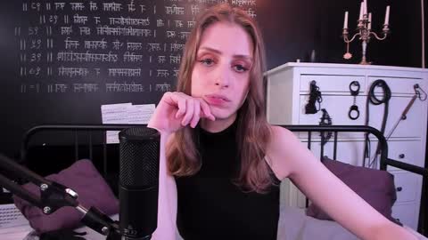 Snapshot of mistress_marlene chatting on 02/25/25, 04:42 Mistress Marlene online show from 02/25/25, 04:42