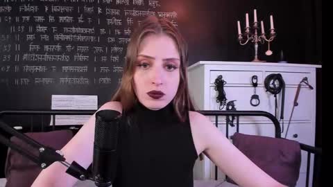 Snapshot of mistress_marlene chatting on 10/24/25, 10:33 Mistress Marlene online show from 10/24/25, 10:33