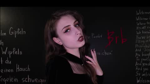 Snapshot of mistress_marlene chatting on 10/27/25, 08:51 Mistress Marlene online show from 10/27/25, 08:51