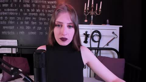 Snapshot of mistress_marlene chatting on 05/08/26, 09:03 Mistress Marlene online show from 05/08/26, 09:03