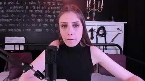 Snapshot of mistress_marlene chatting on 05/11/26, 08:53 Mistress Marlene online show from 05/11/26, 08:53