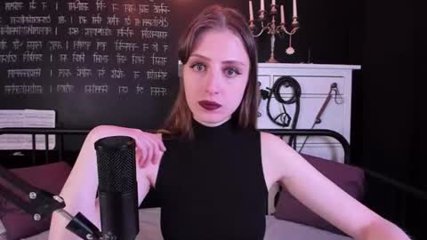Snapshot of mistress_marlene chatting on 07/11/26, 07:44 Mistress Marlene online show from 07/11/26, 07:44