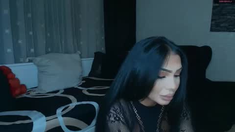Snapshot of mistress_meryem chatting on 06/17/26, 10:00 mistress_meryem online show from 06/17/26, 10:00